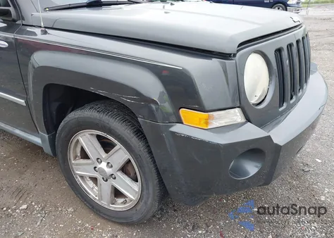 2010 Jeep Patriot Sport из США, поврежденный, VIN 1J4NT1GA4AD676649